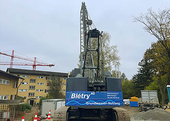 Grundwasserbohrung mit Seilbagger in 60 Meter Tiefe